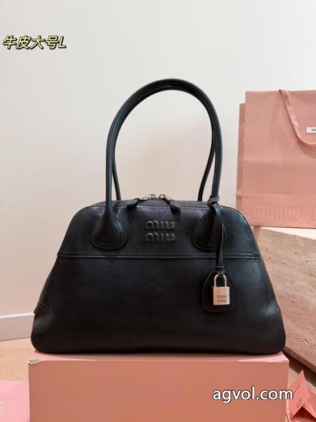 スーパー コピー 販売バッグMIUMIU秋冬季超人気 季節の人気アイテム 華やかに演出する.. 1