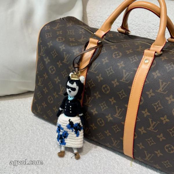 雑貨小物MIUMIUブランド スーパー コピー 優良店注目を集める 人気名品 洗練されたおしゃれ感を持つ.. 3