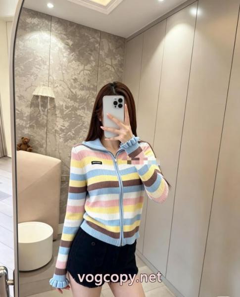 MIUMIUセーターブランド コピー 販売店暖かさと軽さを兼ね備えた 注目なアイテム 限定セール正規品. 5 