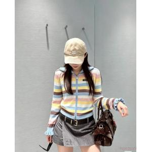 MIUMIUセーターブランド コピー 販売店暖かさと軽さを兼ね備えた 注目なアイテム 限定セール正規品.