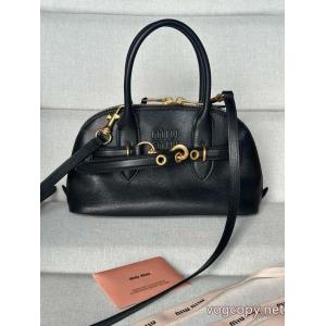 MIUMIU快適な着心地 目を引く秋冬トップス 上品可愛いバッグブランド フェイク..